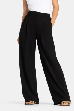Anny j Pant in black