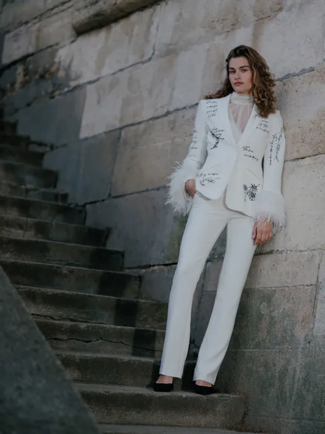 Cheyenne Blazer Love Letter Feather in ivory/black