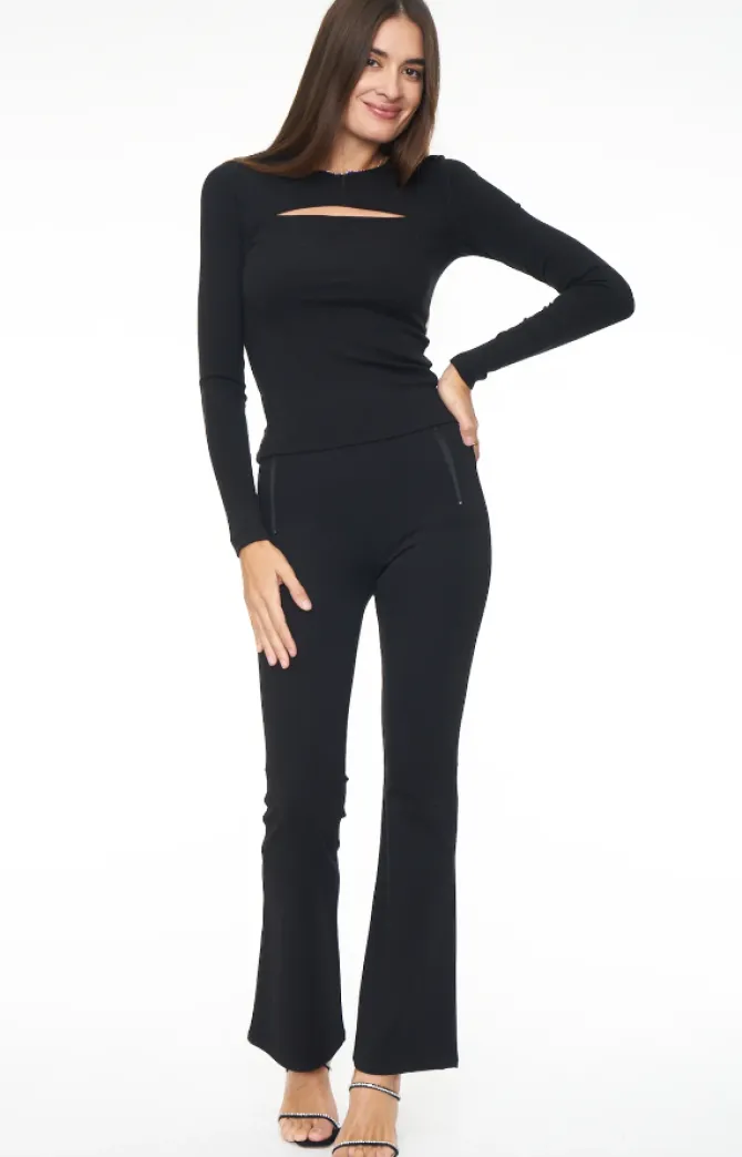 DANA PULL ON HIGH RISE FLARE
