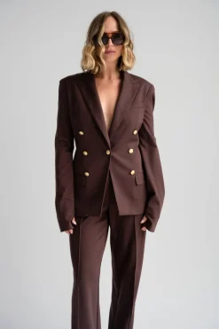 Freda’s Thumb Jacket in chocolate