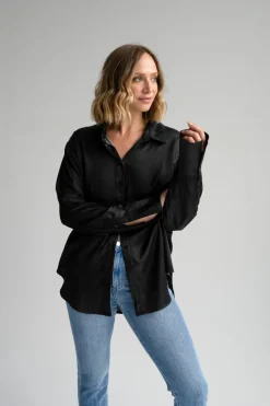nala blouse in black wash
