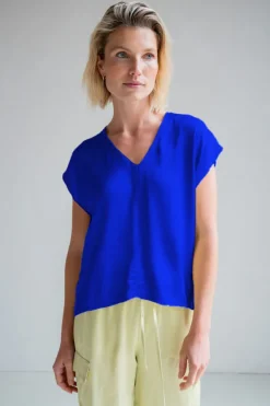 Olivia Blouse in royal blue