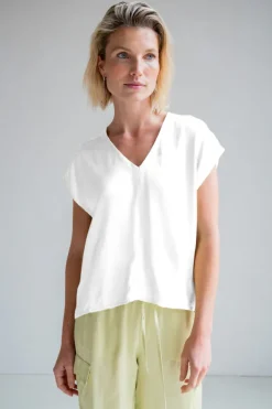 Olivia Blouse in white