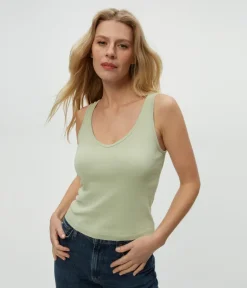 Sloan V-neck top in seacrest