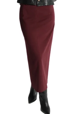 Sola Skirt in Burgundy-