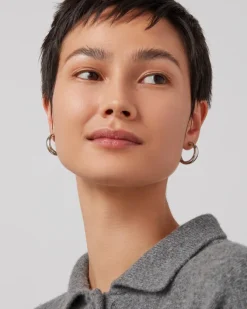 Staple Medium Hoop Earrings in silver